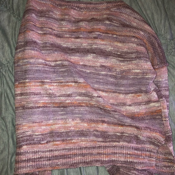 HOLLISTER SWEATERS! NEVER WORN! - Picture 4 of 5